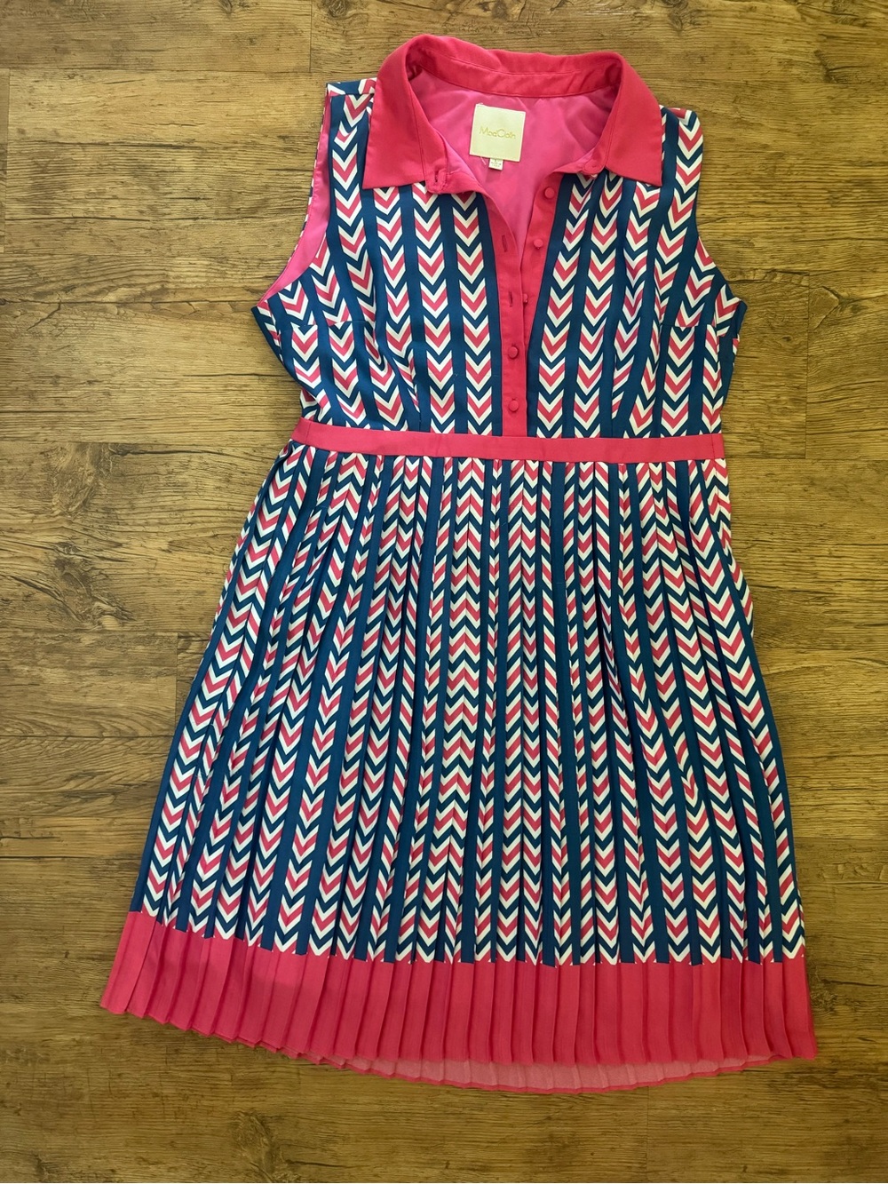 ModCloth Chevron Print Pleated Hem Shirt Dress Pink Blue Retro Size Large - Picture 4 of 5